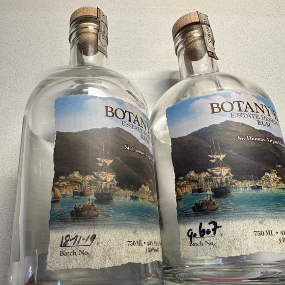 BOTANY BAY 2 Empty Rum Bottles from St. Thomas for Crafting - Picture 9 of 12